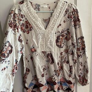 Women’s Flowing Blouse
